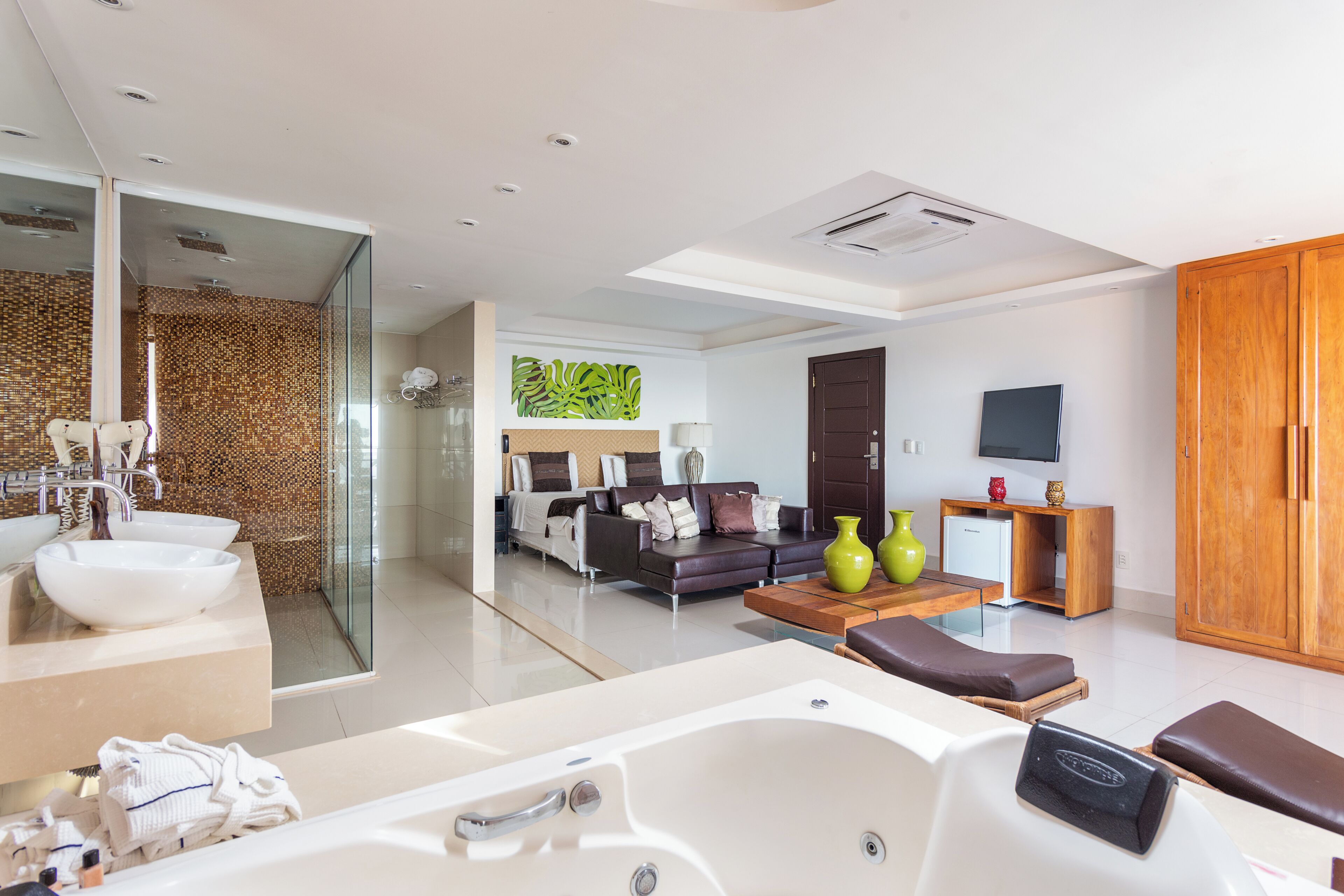 Suíte Deluxe Vista Mar (Personnalité) | Bañera de hidromasaje