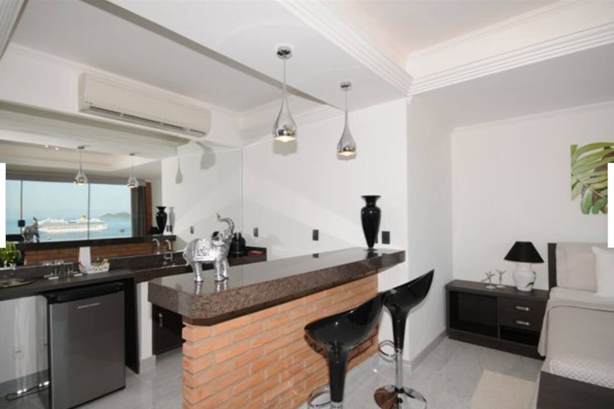 1 bedroom, minibar, in-room safe, individually decorated