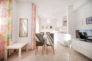 Individually decorated, desk, laptop workspace, blackout curtains - Villa Sonja (Zadar)