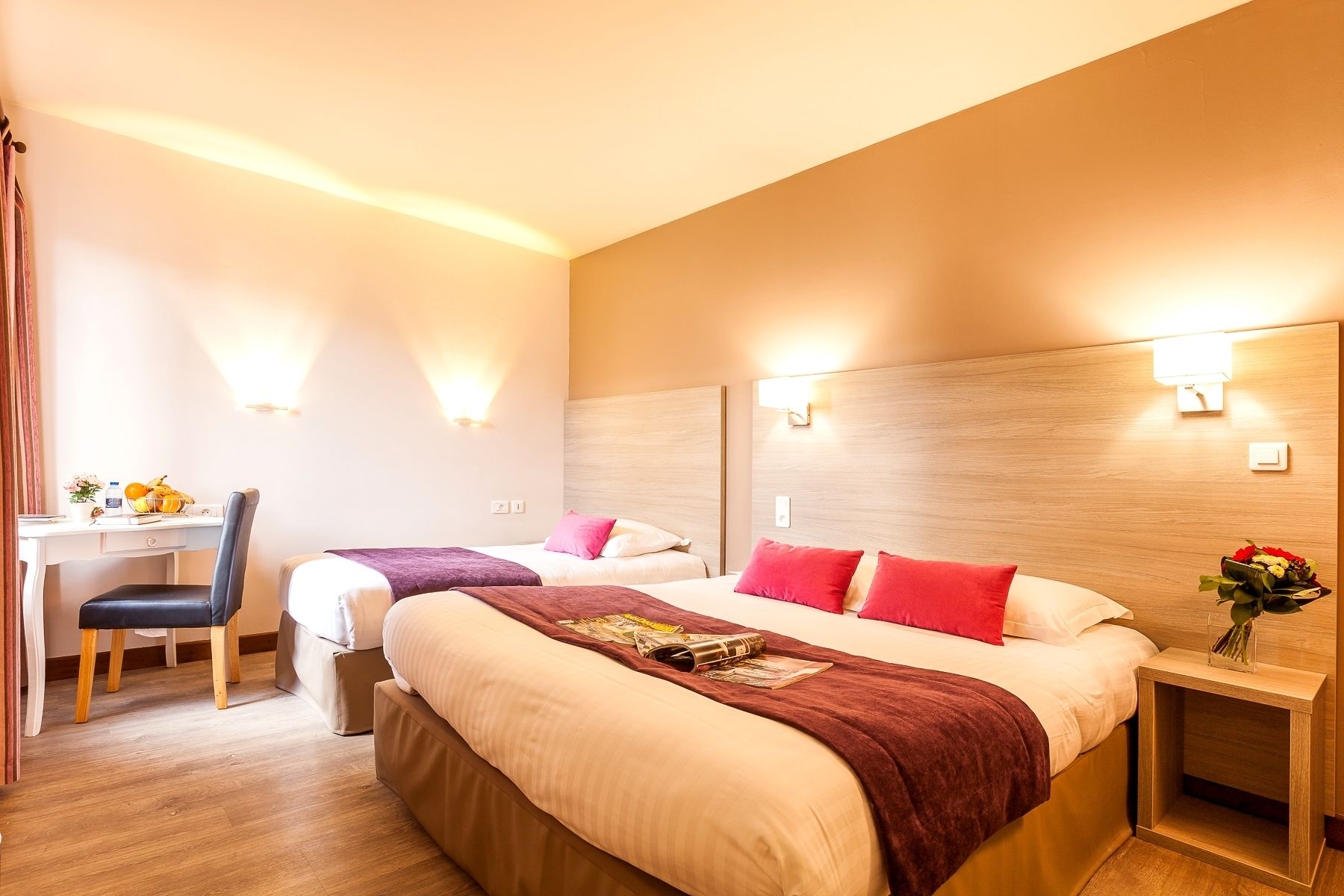 standard triple room | 1 bedroom, in-room safe, desk, free wifi