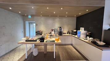 Daily buffet breakfast (EUR 12 per person)