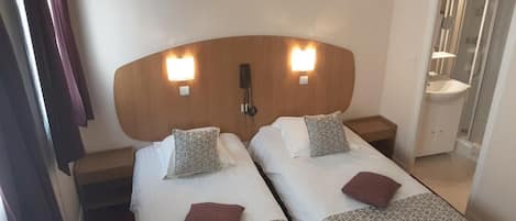 Een kluis op de kamer, een bureau, gratis wifi