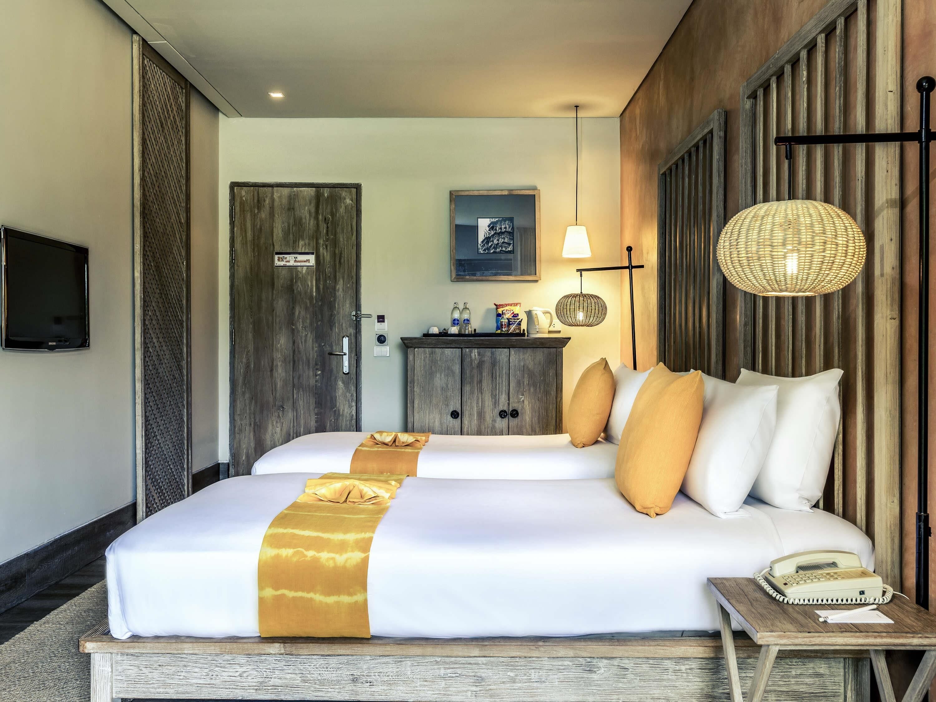 Habitación estándar, 2 camas individuales (Garden Wing) | Caja de seguridad en la habitación, escritorio y cortinas blackout 