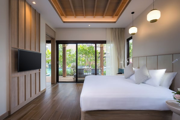 In-room safe, desk, blackout curtains, iron/ironing board - Mercure Samui Chaweng Tana Hotel (Koh Samui)