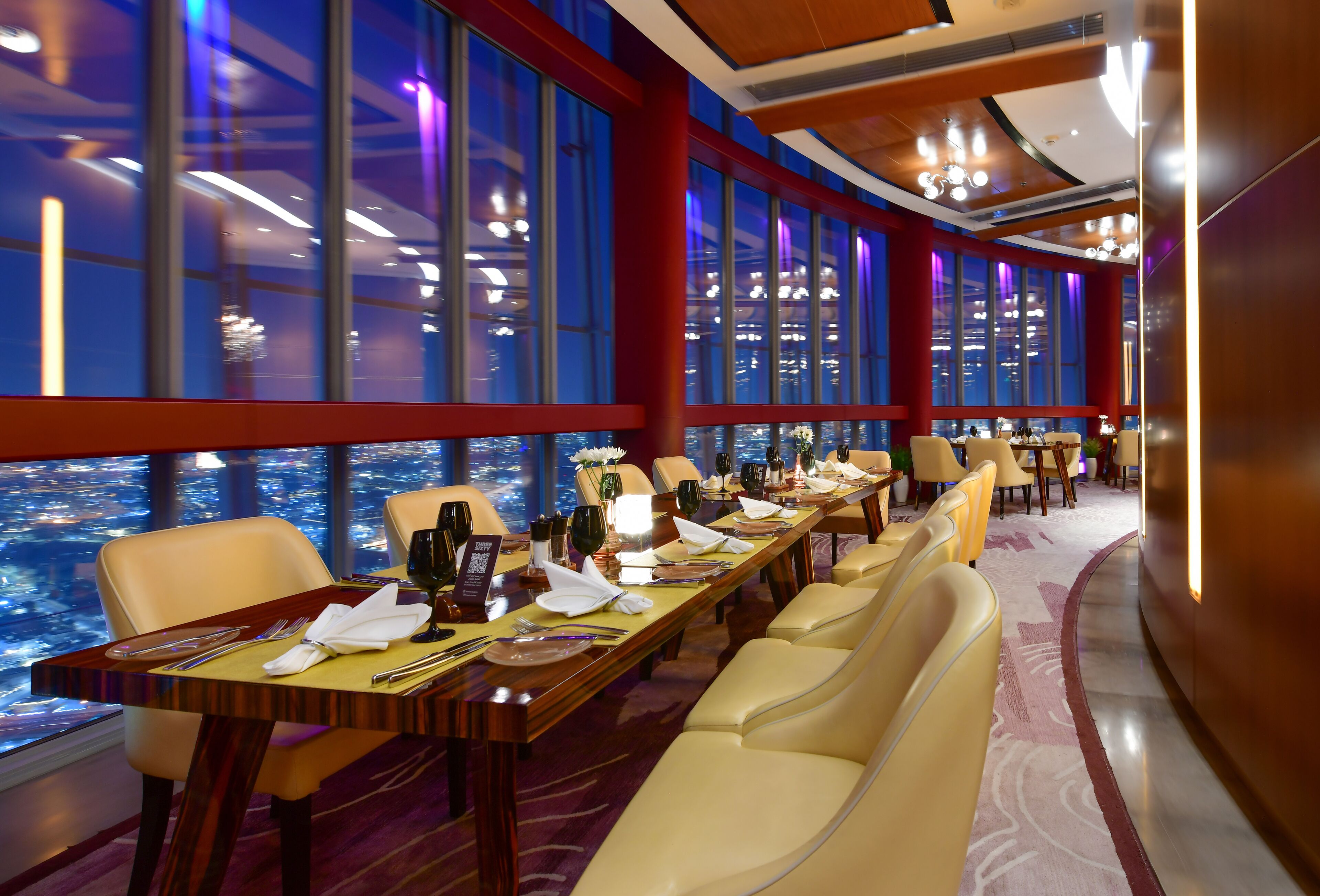 3 restaurants, breakfast, lunch, dinner served; international cuisine