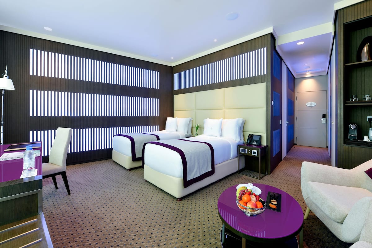 Deluxe Twin Room | Premium bedding, minibar, in-room safe, desk