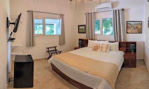 King Room, External Private Bathroom