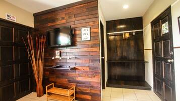 Individually decorated, desk, free WiFi