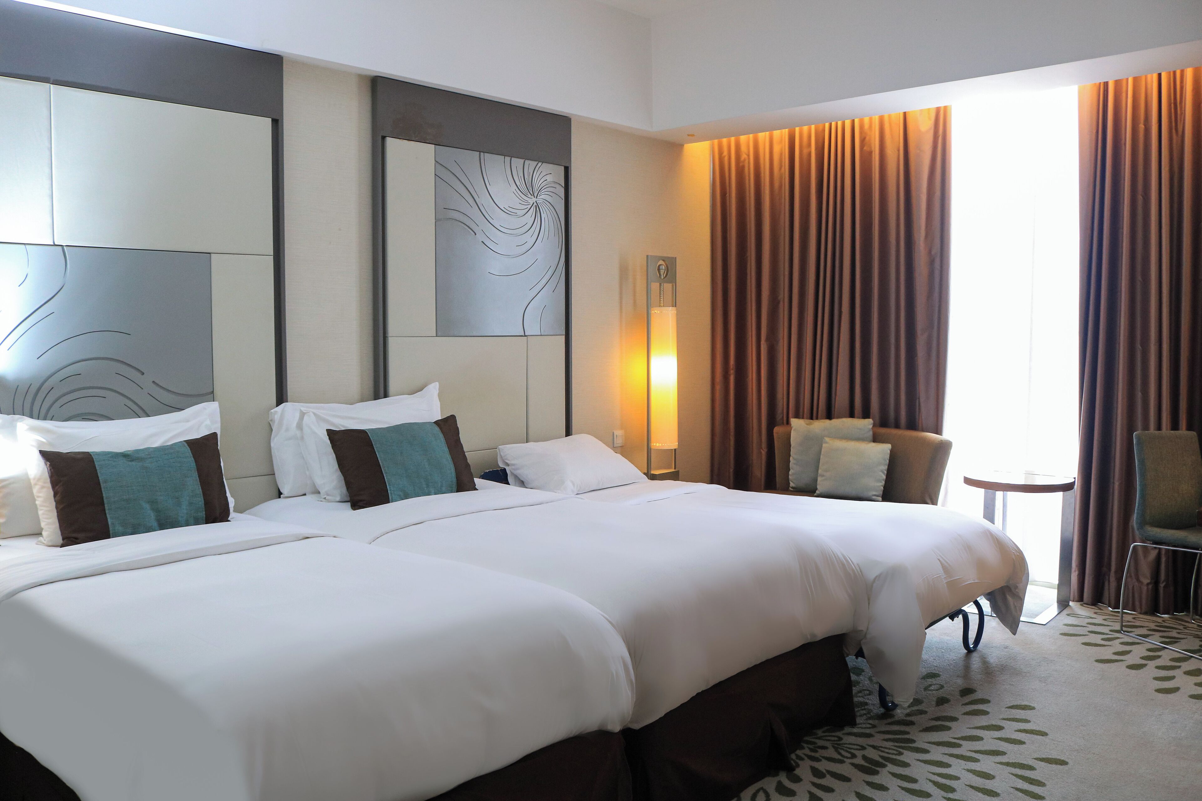Tempat tidur tambahan