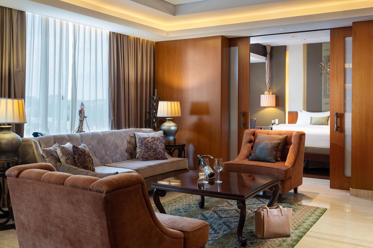 president suite | 1 bedroom, in-room safe, desk, blackout curtains