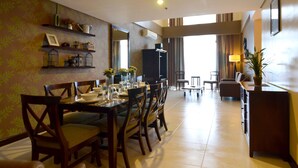 Ảnh chưa phân loại, 3 trong số 115 ảnh, nút