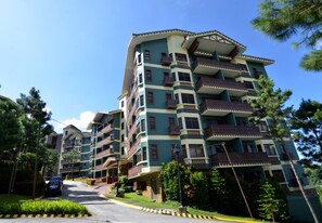 Front of property - Crosswinds Resort Suites (Tagaytay)