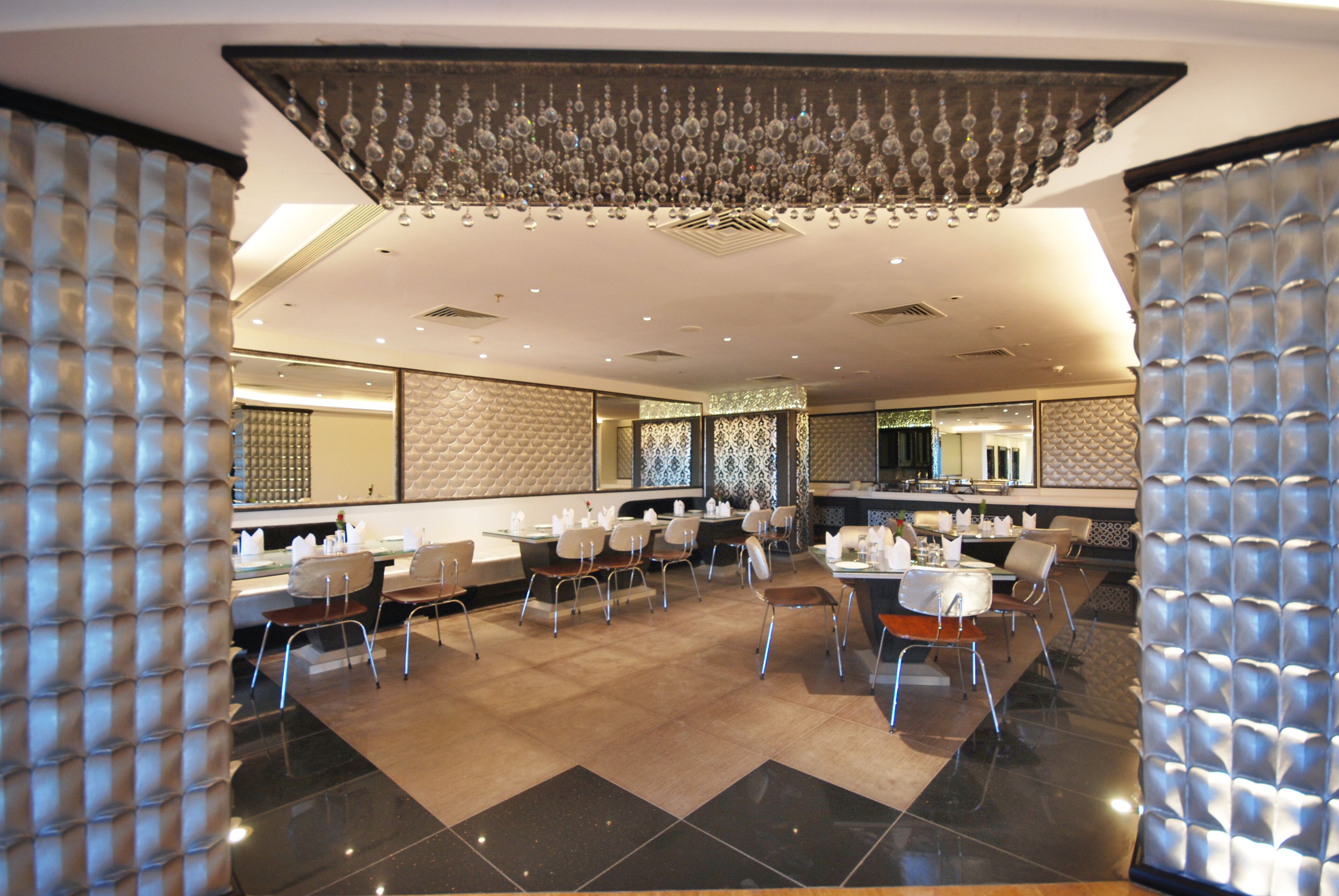 breakfast, lunch and dinner served