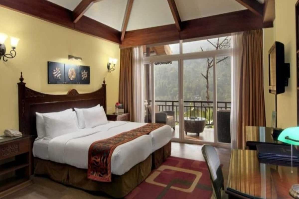 Artículos del minibar gratis y caja de seguridad en la habitación