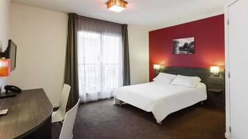 Studio, 1 Doppelbett (Large) | Schreibtisch, schallisolierte Zimmer, Bügeleisen/Bügelbrett