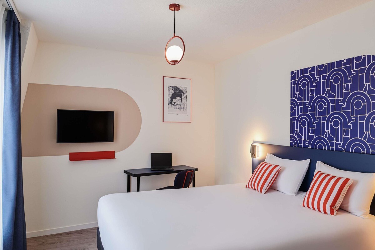 Apartamento, 1 habitación | Escritorio, sistema de insonorización, tabla de planchar con plancha