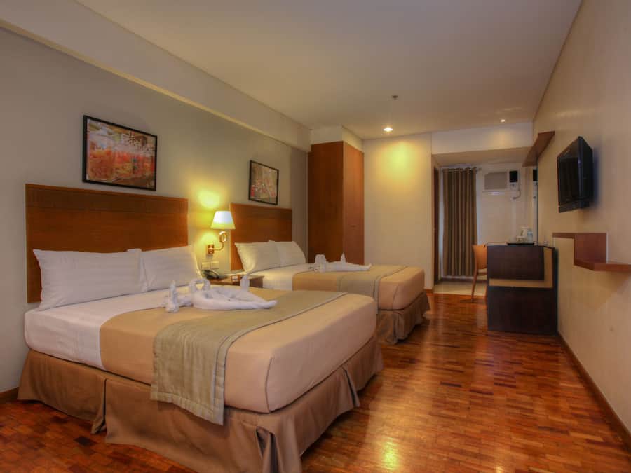 Minibar, caixa forta a l'habitació, escriptori i wifi gratuïta