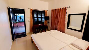 2 habitaciones, muebles diferentes y escritorio