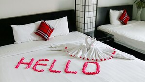 Premium bedding, minibar, in-room safe, desk - Homeland Hotel (Hue)