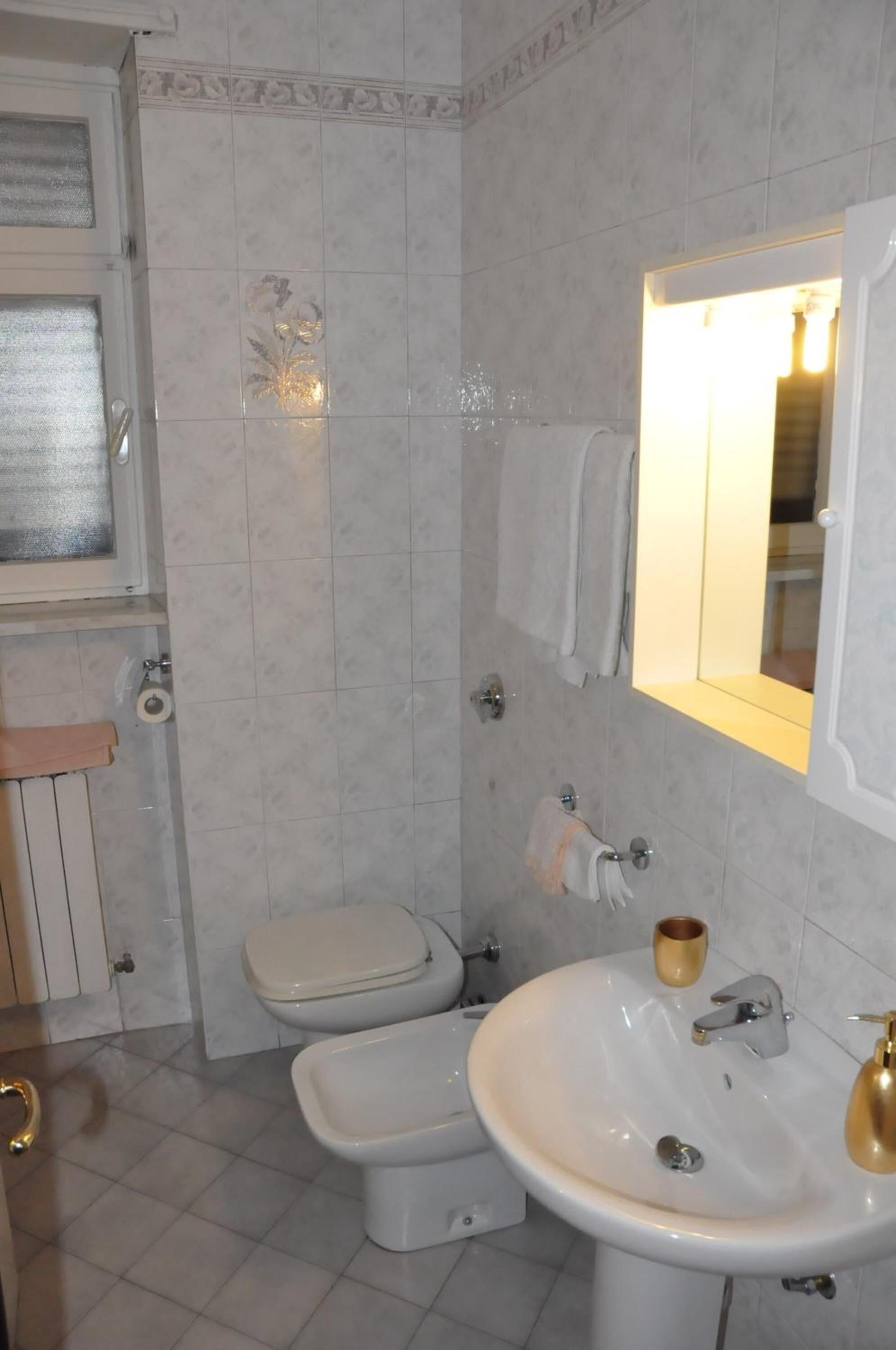 free toiletries, hair dryer, bathrobes, bidet