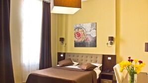 Living area | LCD TV - Hotel Reginetta (Bucharest)