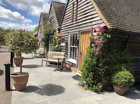 Exterior. Tonge Barn