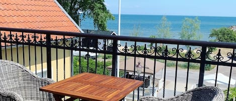 Tweepersoonskamer, balkon | Hypoallergeen beddengoed, pillowtop-bedden, verduisterende gordijnen