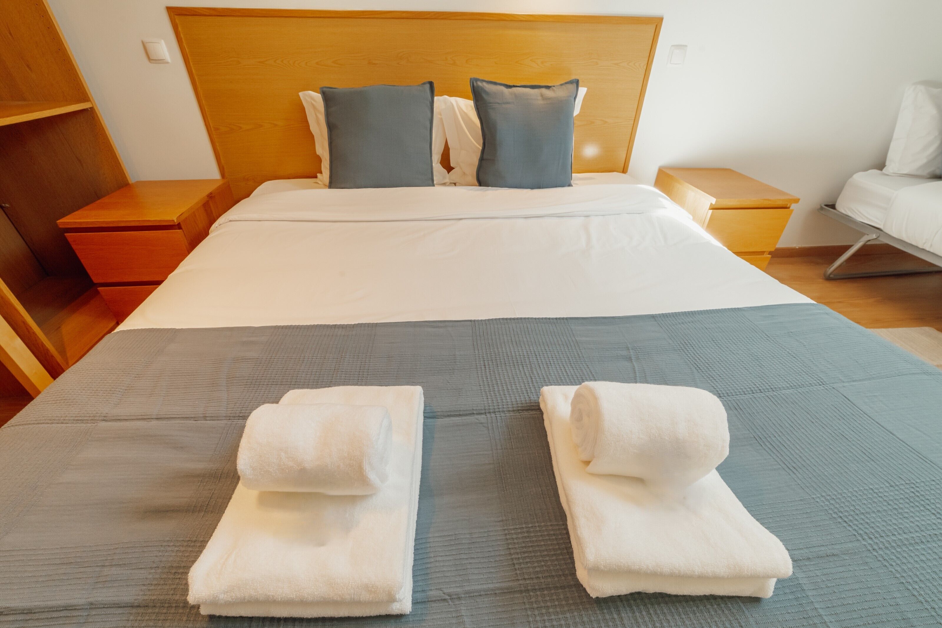 Premium bedding, Select Comfort beds, in-room safe