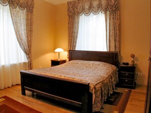 Escritorio, camas plegables/adicionales y wifi gratis 