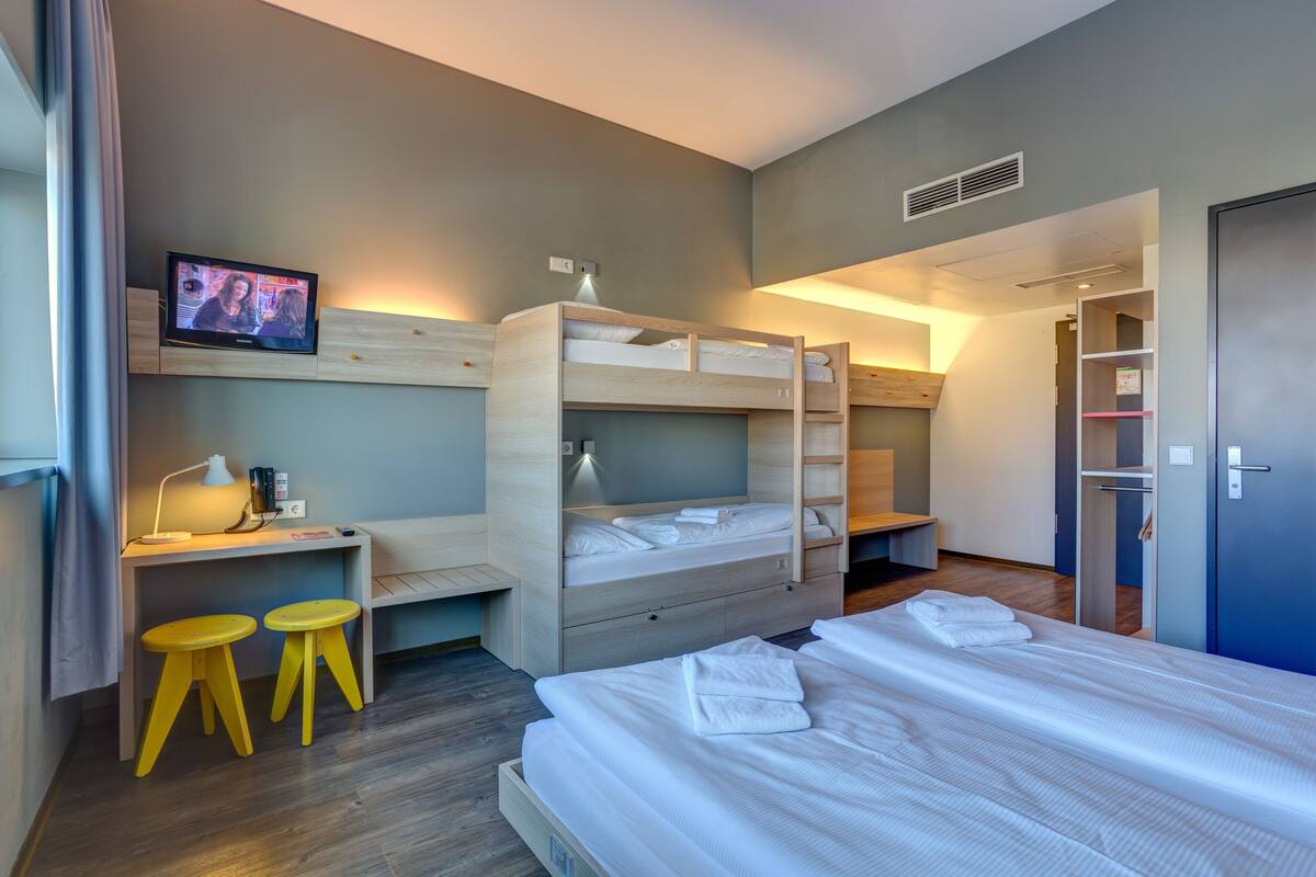 Quadruple Room | In-room safe, desk, soundproofing, iron/ironing board (on request)