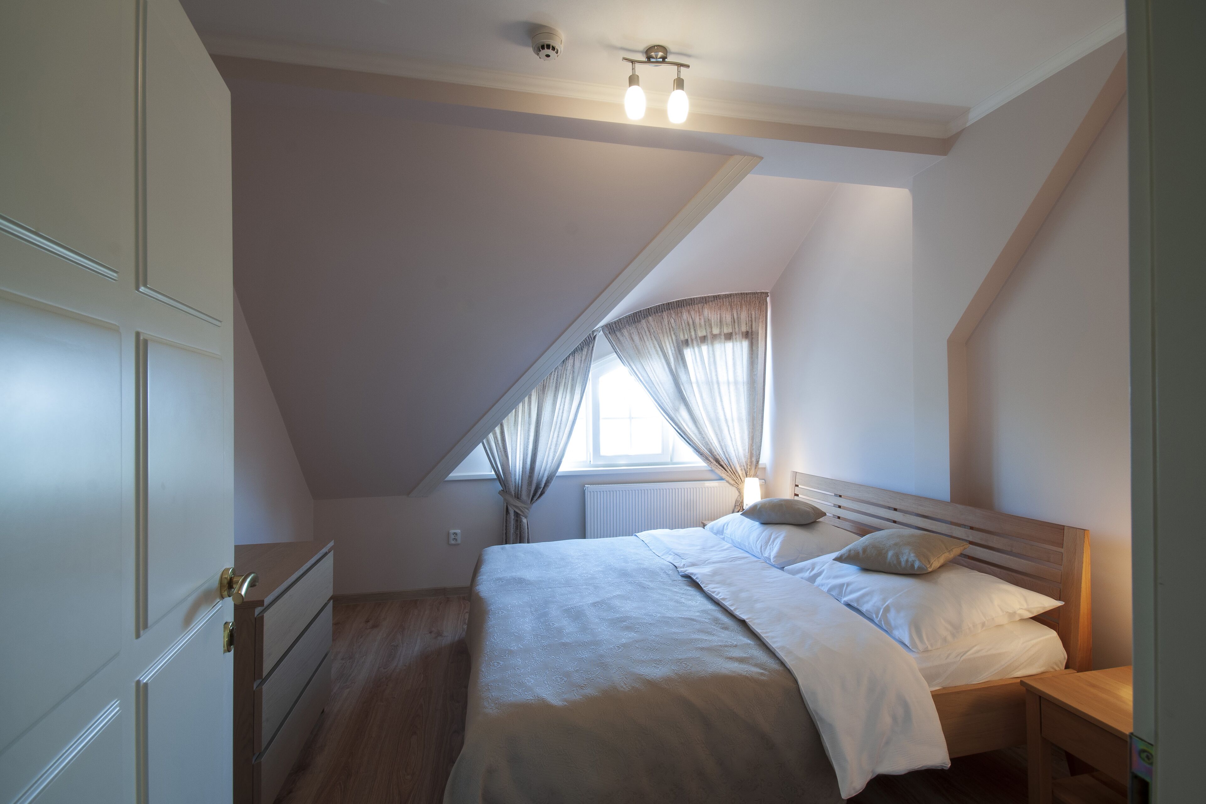 comfort apartment, 1 queen bed with sofa bed | individually decorated, individually furnished, blackout curtains