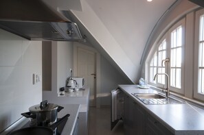 Appartement Confort, 1 grand lit et 1 canapé-lit | Coin cuisine privé