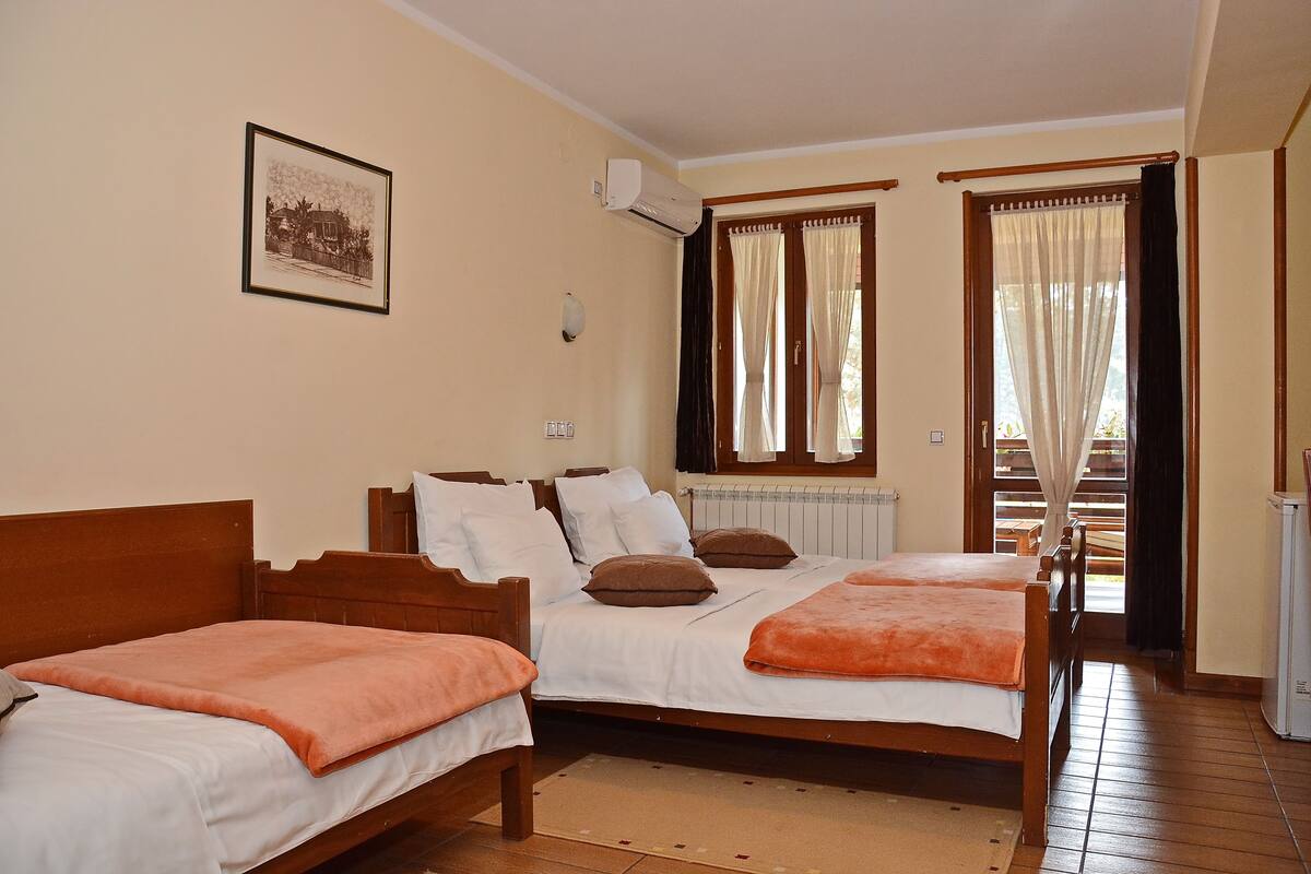 Triple Room | Extra beds