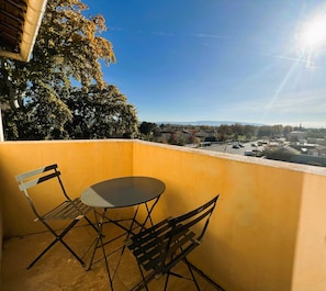 Comfort-Doppel- oder -Zweibettzimmer, Balkon | Blick vom Balkon