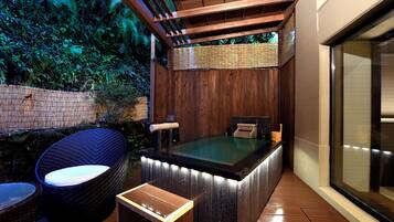 Superior Twin Room with Open-Air Hot Spring Bath with wood deck, 44m2 (Yama-no-Terrace) Non smoking | Minibar, in-room safe, individually decorated, individually furnished