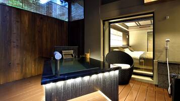 Superior Twin Room with Open-Air Hot Spring Bath with wood deck, 44m2 (Yama-no-Terrace) Non smoking | Minibar, in-room safe, individually decorated, individually furnished