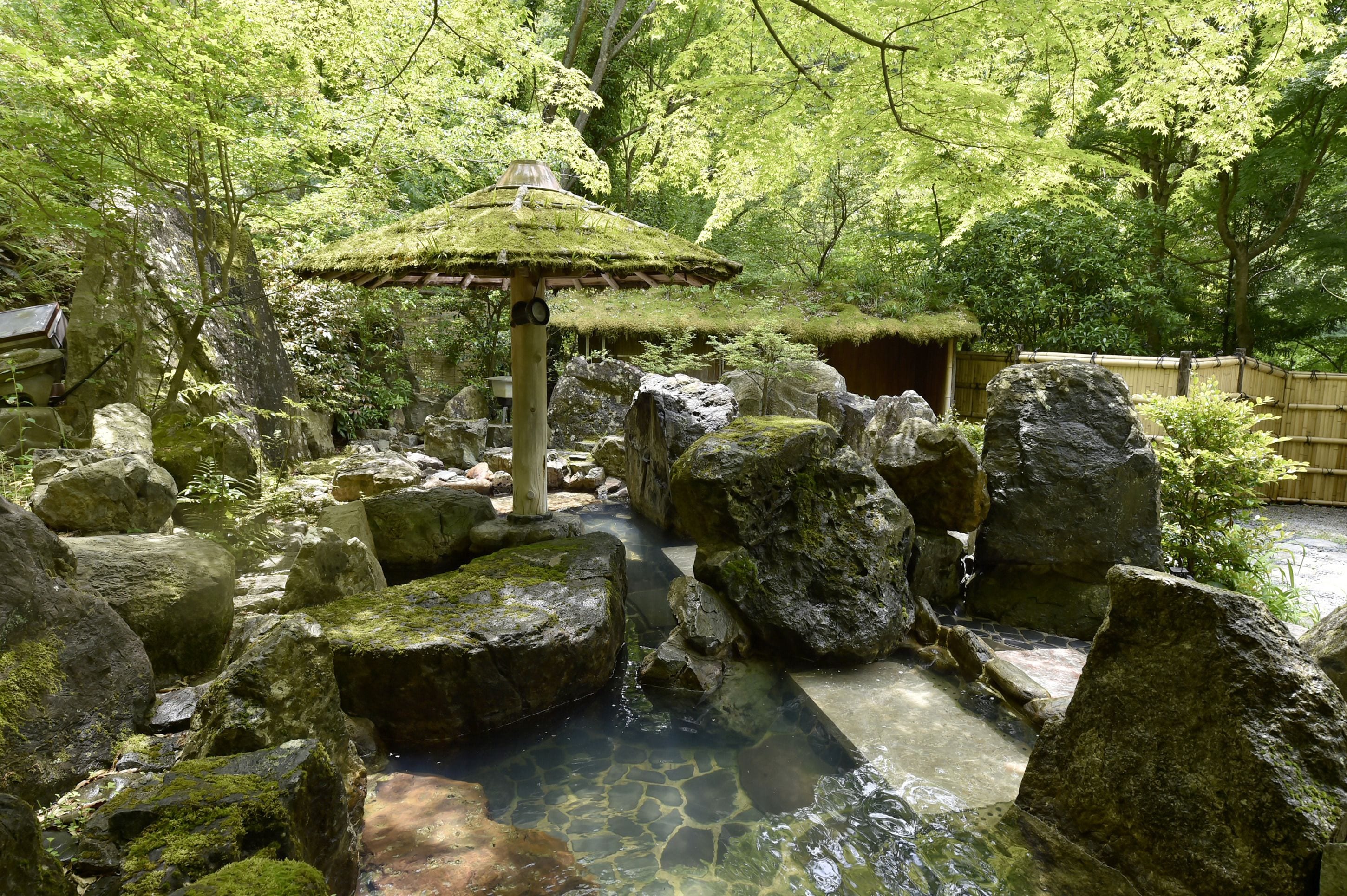 屋外スパ浴槽