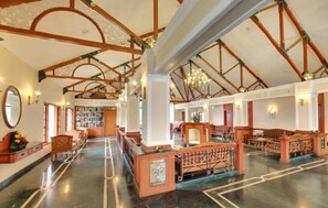 Lobby sitting area - KTDC Tea County Munnar (Devikolam)