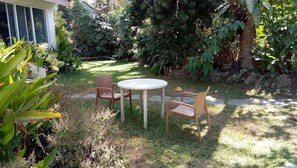 تناول الطعام بالخارج