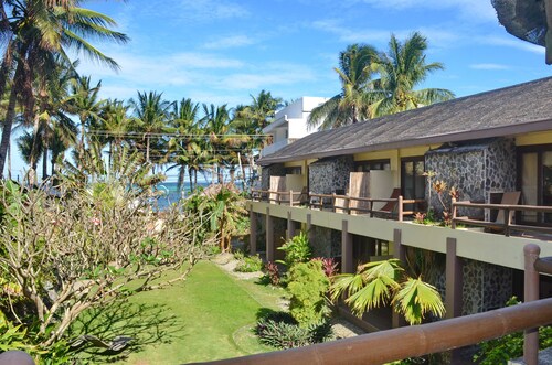 Reef Retreat Resort