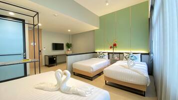 1 bedroom, in-room safe, blackout drapes, free WiFi