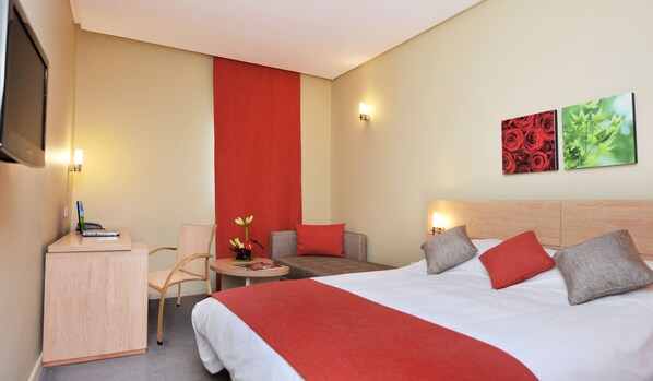 Lydisolering, strygejern/strygebræt, gratis baby-/barnesenge