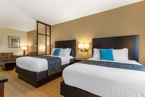 Pillowtop beds, desk, laptop workspace, iron/ironing board - Best Western Plus Lytle Inn & Suites (Lytle)