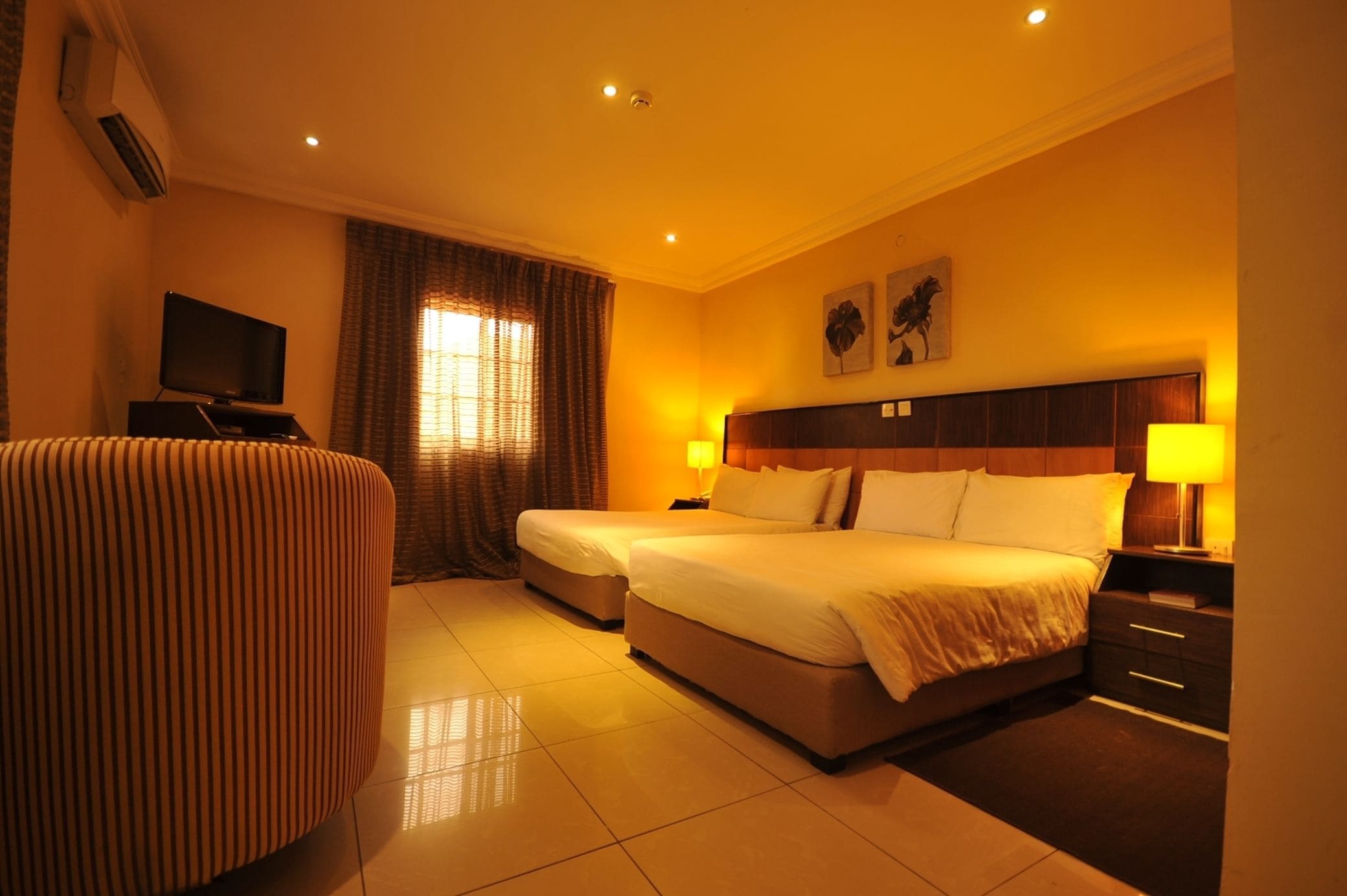 1 bedroom, in-room safe, desk, blackout curtains