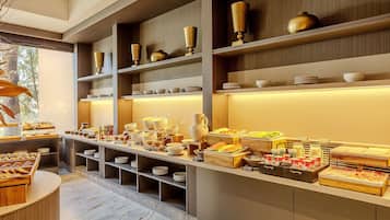 Daily buffet breakfast (USD 25 per person)
