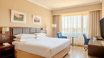 1 bedroom, premium bedding, down comforters, pillowtop beds