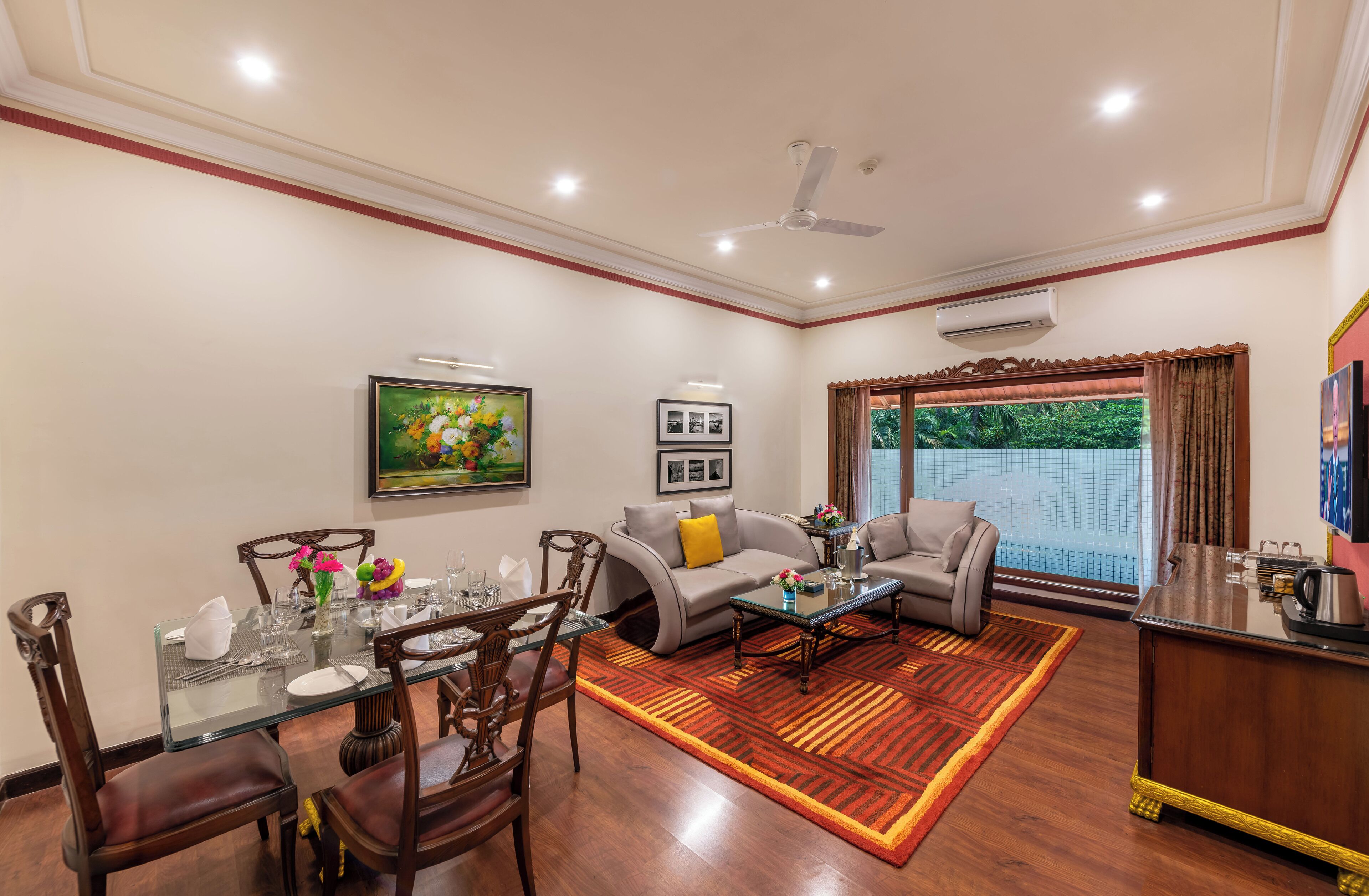 Executive-rum - 1 kingsize-säng | Vardagsrum | Platt-tv och dvd-spelare