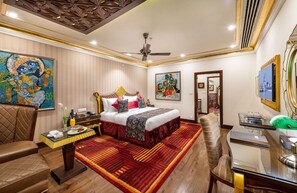 Free minibar items, in-room safe, desk, laptop workspace - Mayfair Lagoon (Bhubaneshwar)