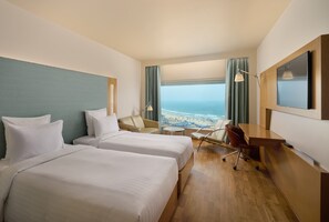 Hochwertige Bettwaren, Daunenbettdecken, Minibar, Zimmersafe