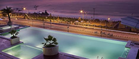 Piscina externa
